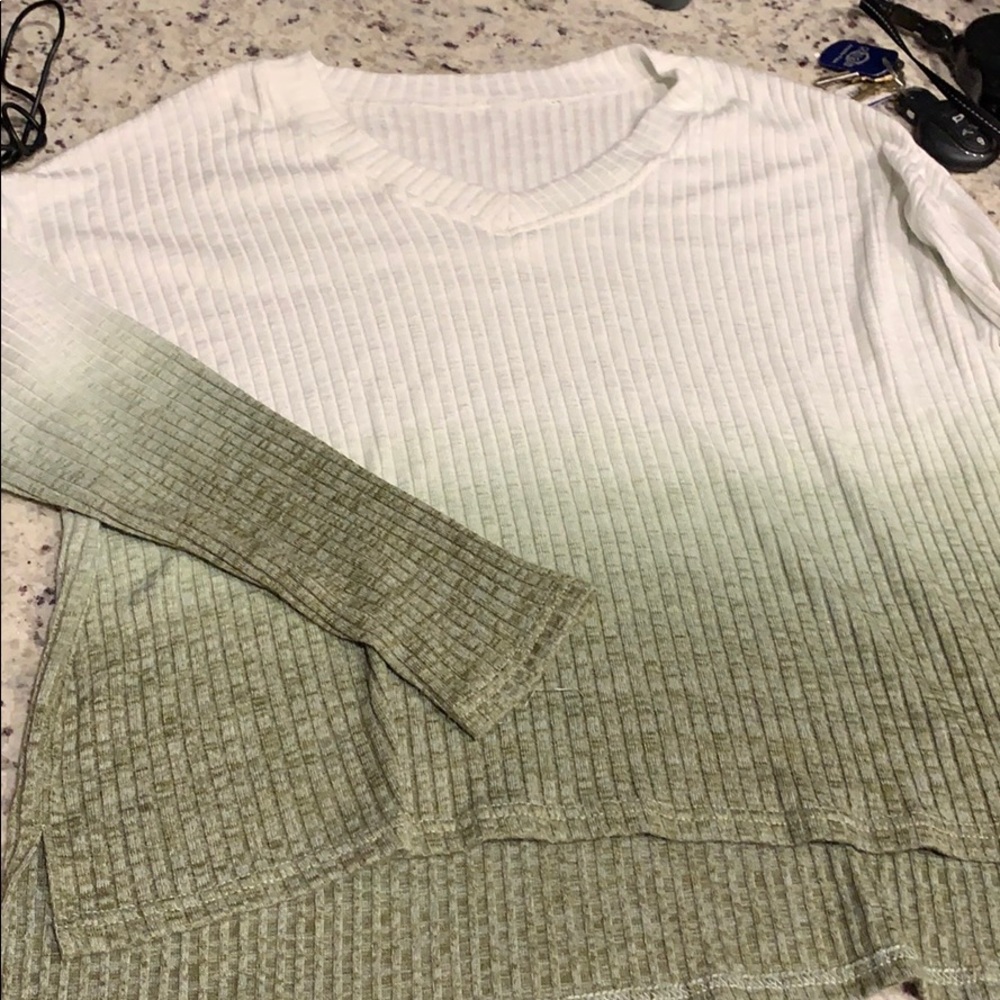 Ribbed ombré tee! So cute